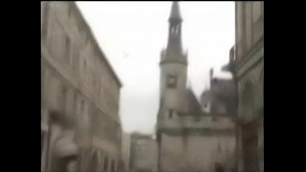 Жесткий анальный трах в попку красивой француженки